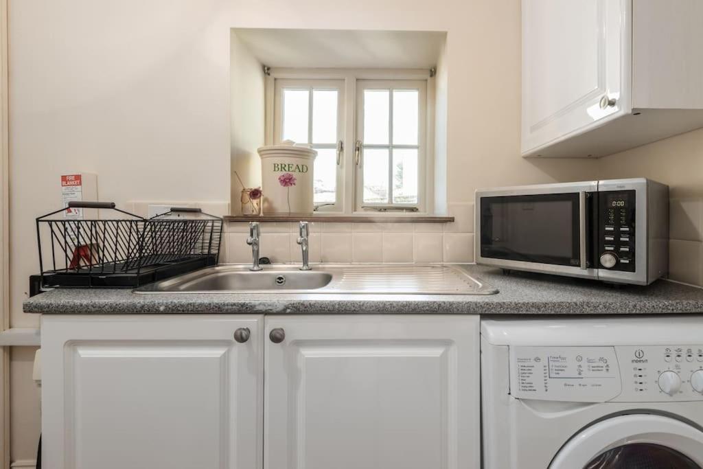 Coastal Cottage 'The Garden Cottage ' ハートランド エクステリア 写真